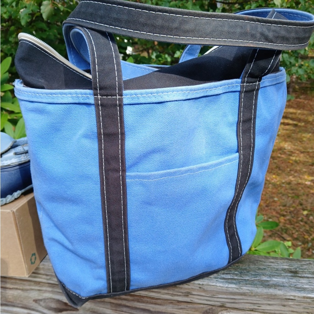 L.l. Bean medium long handle zip top boat and tote